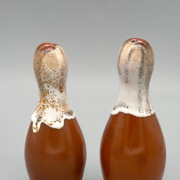 Vintage Stoneware Dripware Salt Pepper Shaker Bowling PinBig Lebowski Style - Picture 3 of 6